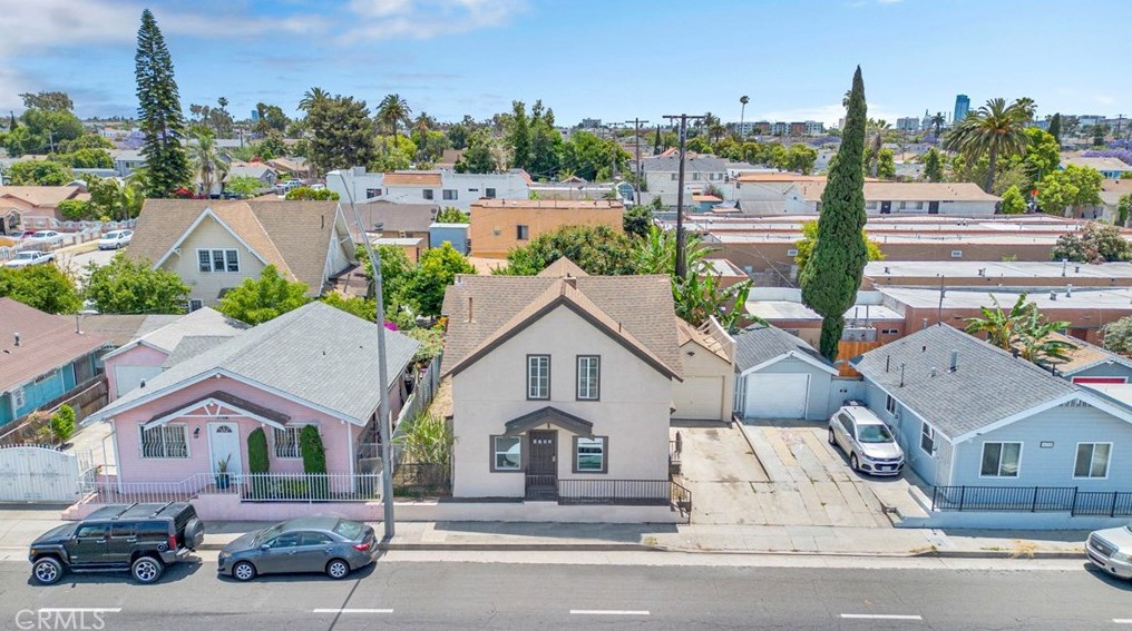 1732 Pacific Coast Hwy, Long Beach CA  90806-5830 exterior