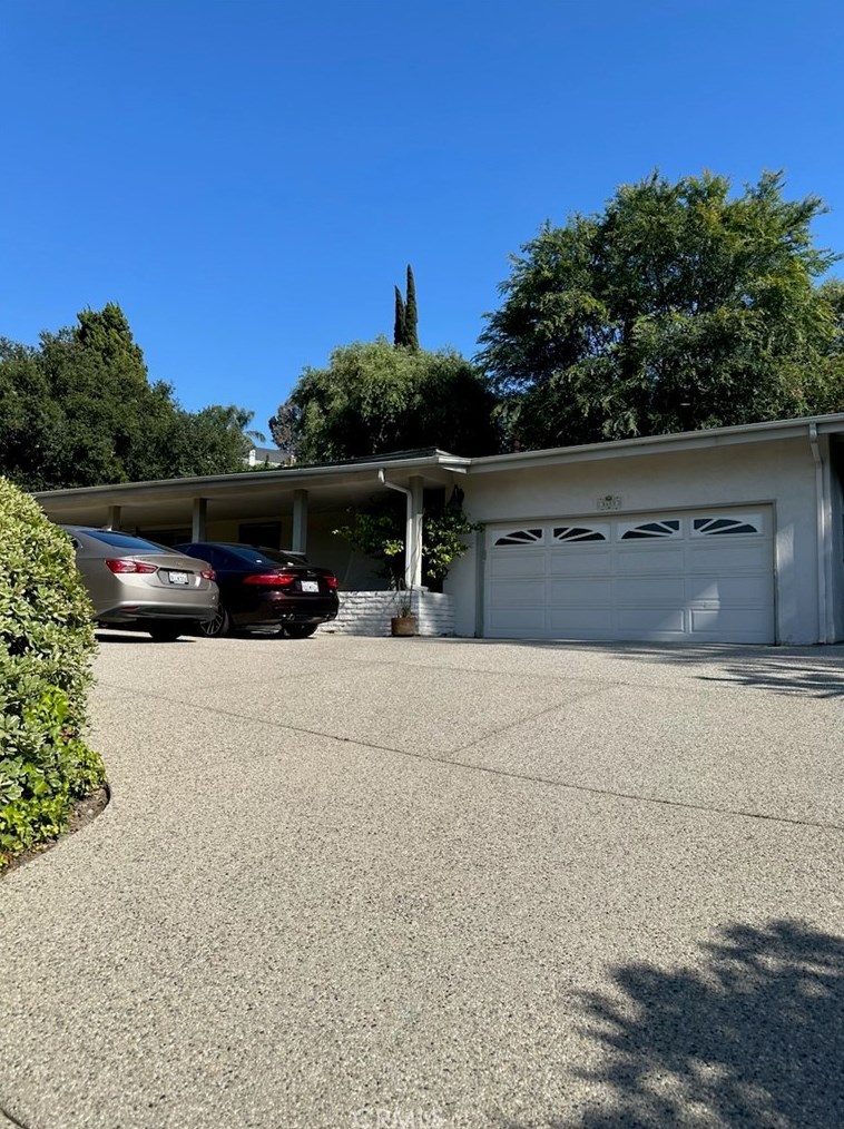 3600 Cananea Dr, Van Nuys, CA 91436