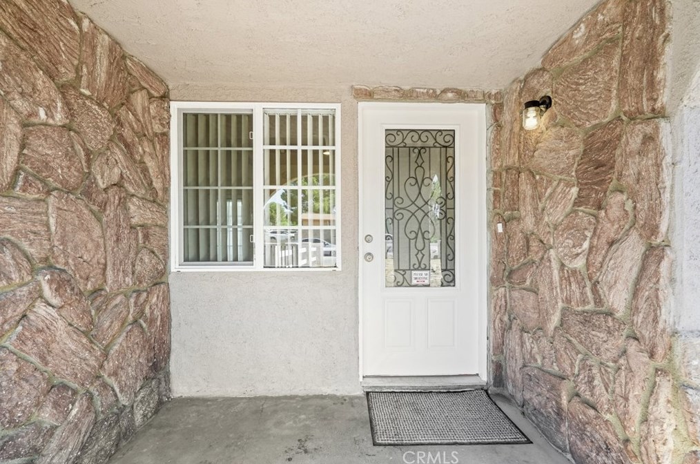 1167 Avenue, Palmdale, CA 93551-7712
