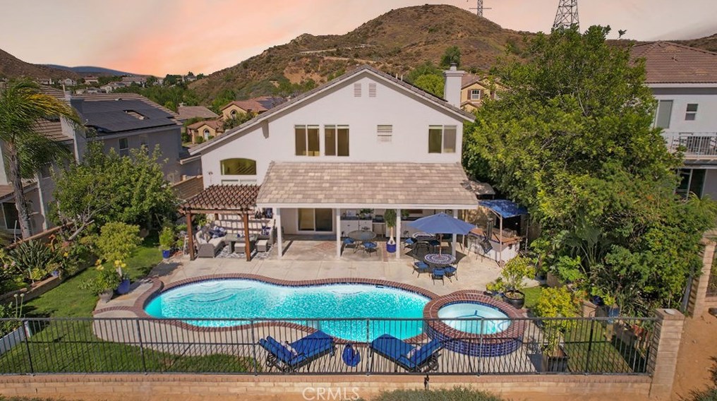28809 Garnet Canyon Dr, Santa Clarita, CA 91390-5264