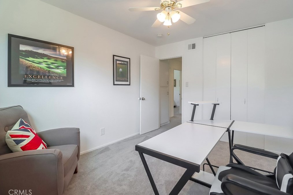 2506 Ciro Ave, Thousand Oaks CA 91360-1601 exterior