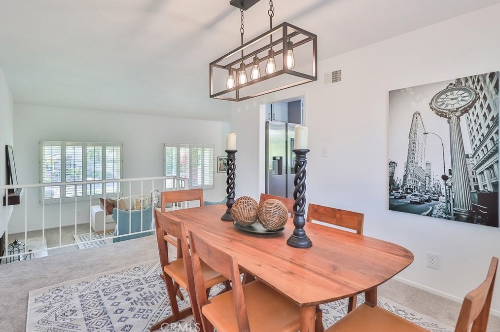 2506 Ciro Ave, Thousand Oaks CA 91360-1601 exterior