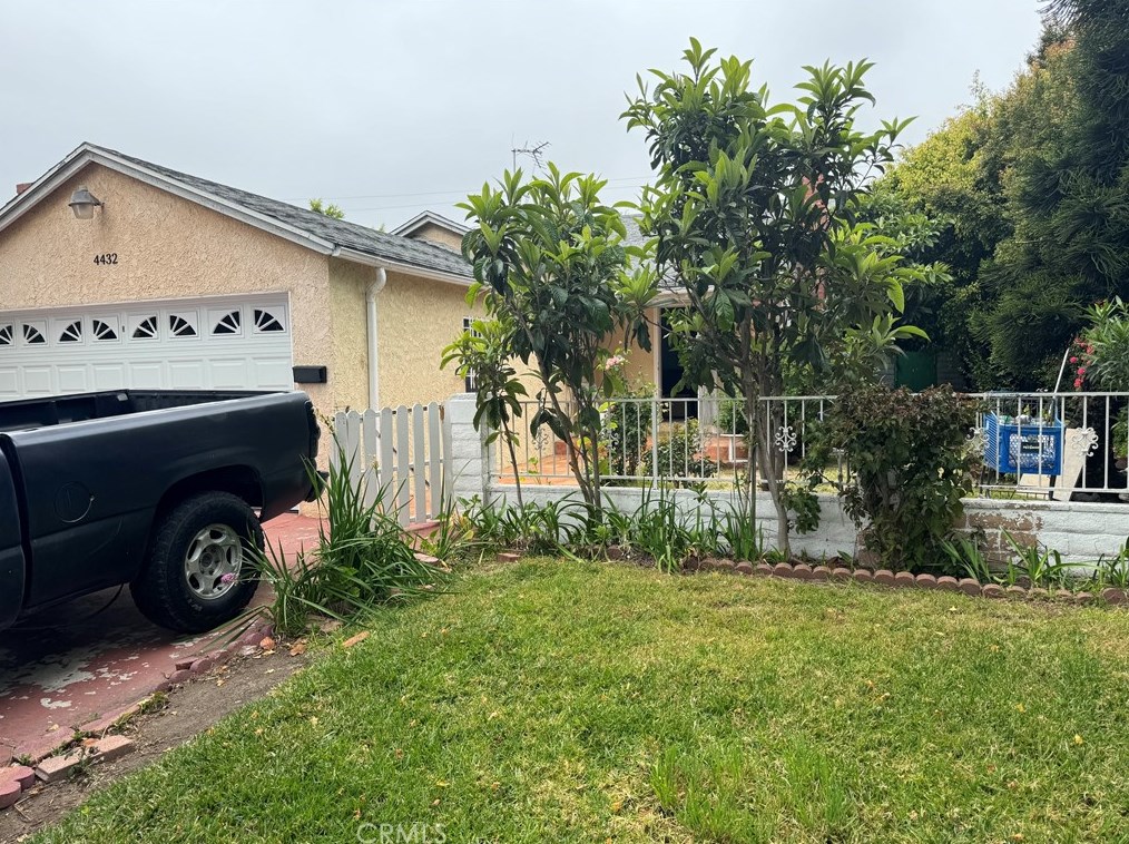 4432 Berryman Ave, Los Angeles, CA 90230-5102