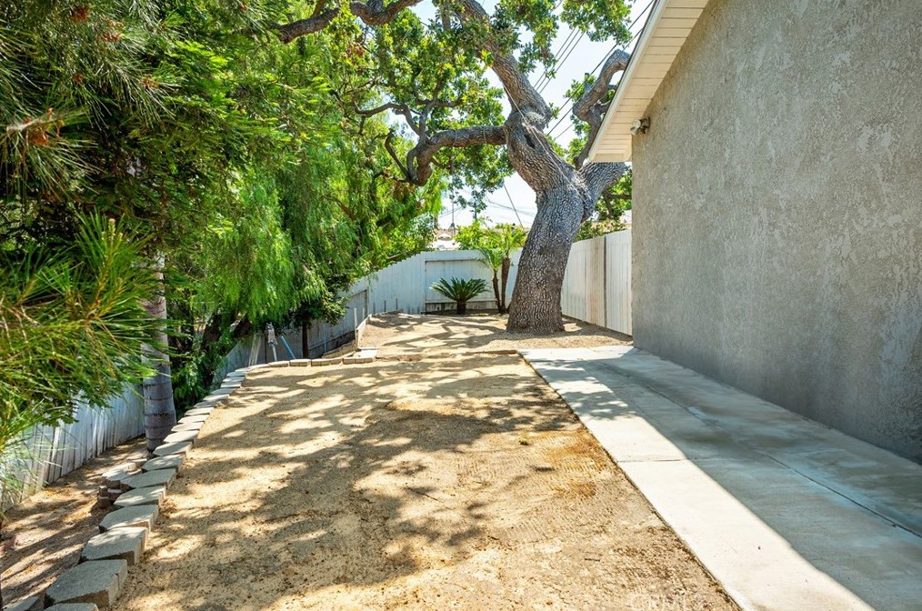 163 Flittner Cir, Thousand Oaks CA  91360-5903 exterior