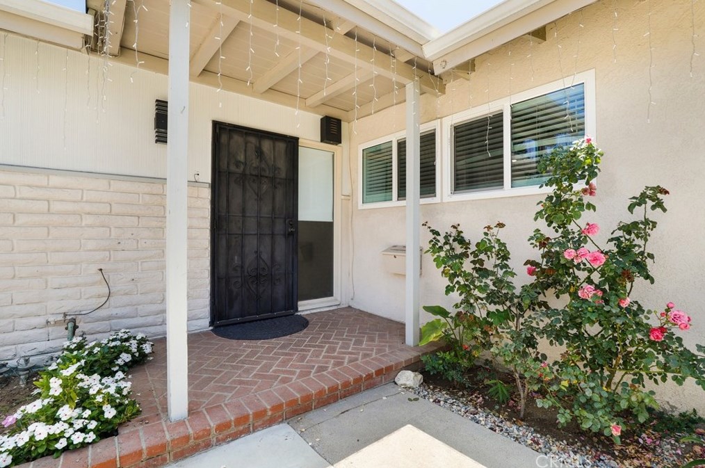 11446 Ruffner Ave, San Fernando, CA 91344