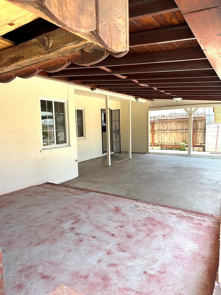 9687 Amboy Ave, Los Angeles CA  91331-4234 exterior