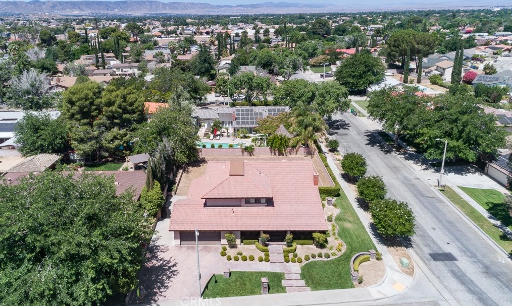 42825 16th Pl, Lancaster, CA 93534