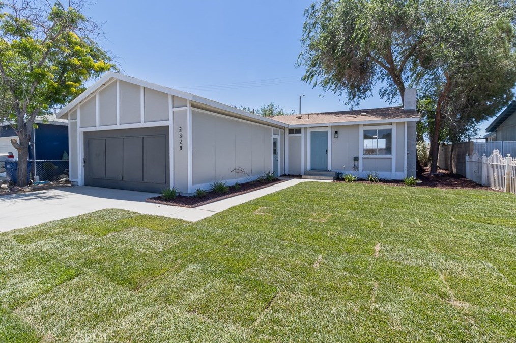 2328 Pecos Ct, Lancaster, CA 93535