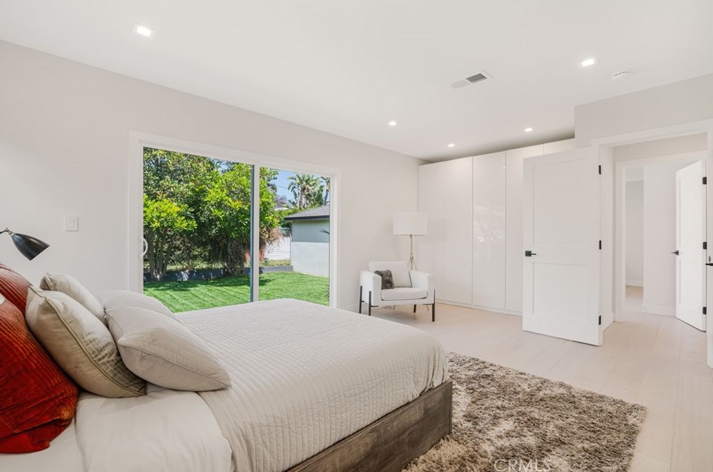 2476 Colby Ave, Los Angeles CA  90064-3004 exterior