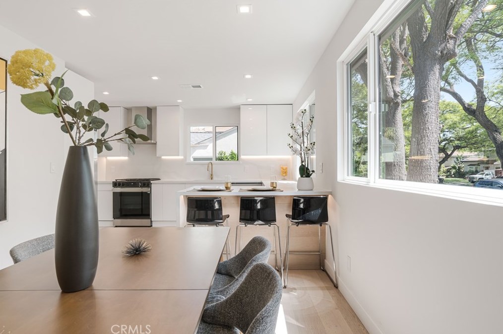 2476 Colby Ave, Los Angeles CA  90064-3004 exterior
