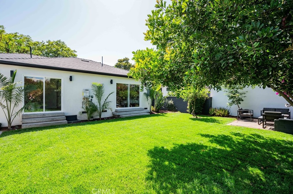 2476 Colby Ave, Los Angeles CA  90064-3004 exterior