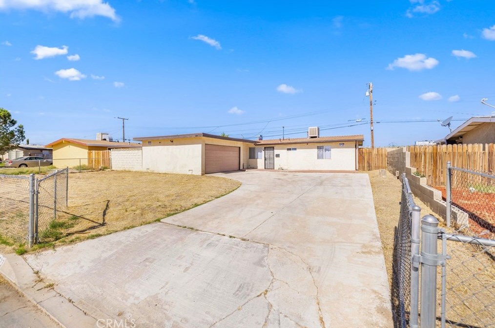 44733 21st St, Lancaster, CA 93536