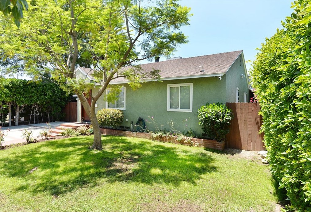5831 Balcom Ave, Van Nuys, CA 91316