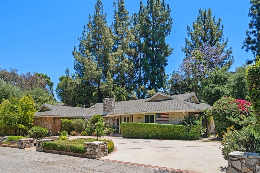5200 Louise Ave, Van Nuys, CA 91316