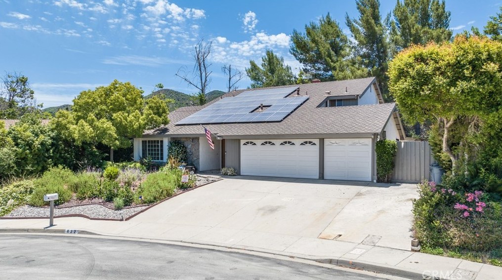 832 Pamela Wood St, Thousand Oaks, CA 91320