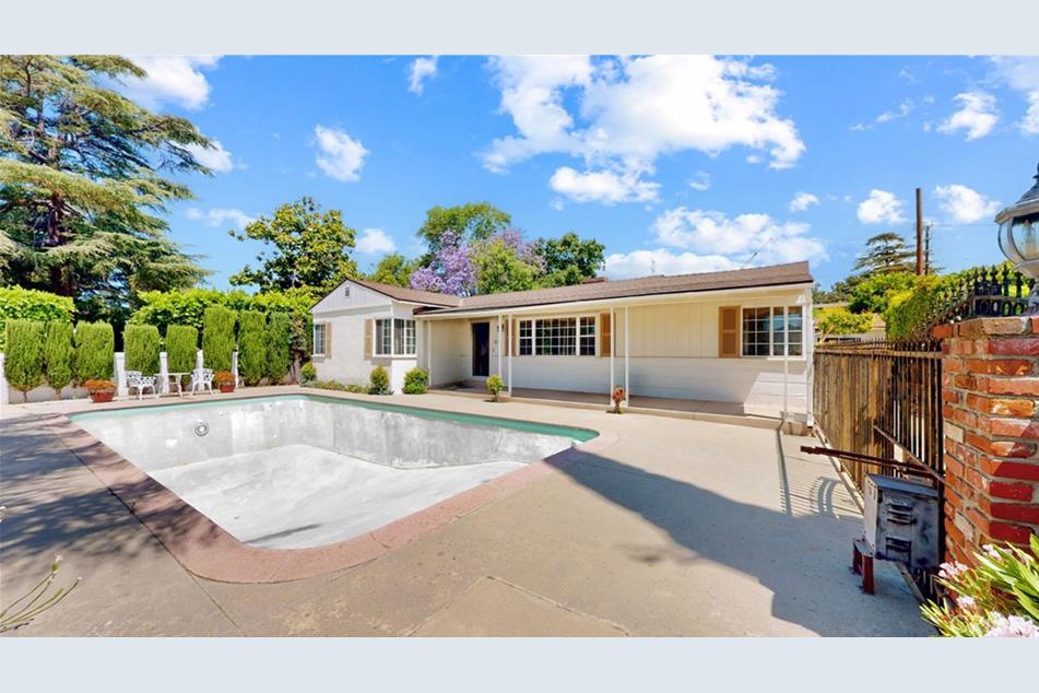 11729 Hartsook St, Valley Village, CA 91607 MLS SR24133407 Coldwell Banker