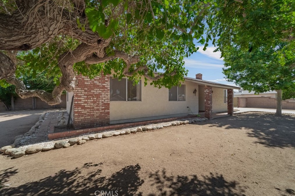 3004 W Ave L4, Lancaster, CA 93536