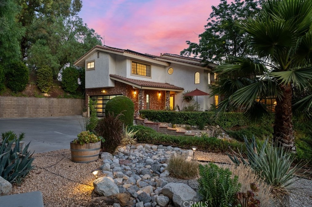 23229 8th St, Santa Clarita CA  91321-2601 exterior