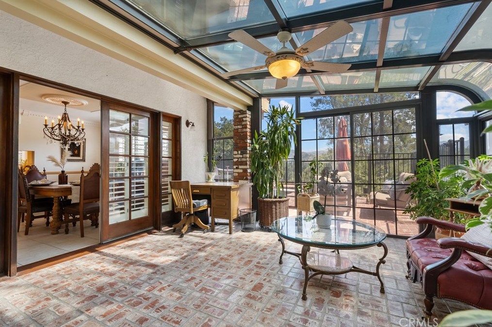 23229 8th St, Santa Clarita CA  91321-2601 exterior