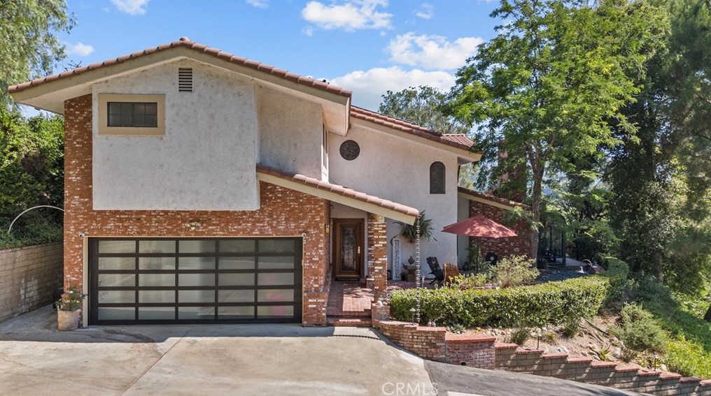 23229 8th St, Santa Clarita CA  91321-2601 exterior