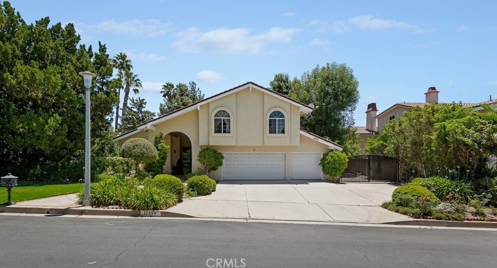 10964 Fullbright Ave, Chatsworth, CA 91311-1707
