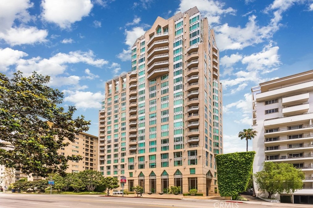 10727 Wilshire Blvd, Los Angeles CA  90024-0058 exterior