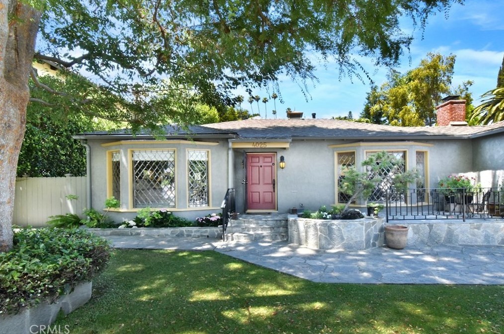 4025 Ventura Canyon Ave, Van Nuys, CA 91423