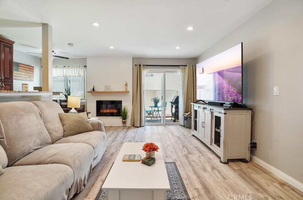 28947 Thousand Oaks Blvd #121, Calabasas, CA 91301