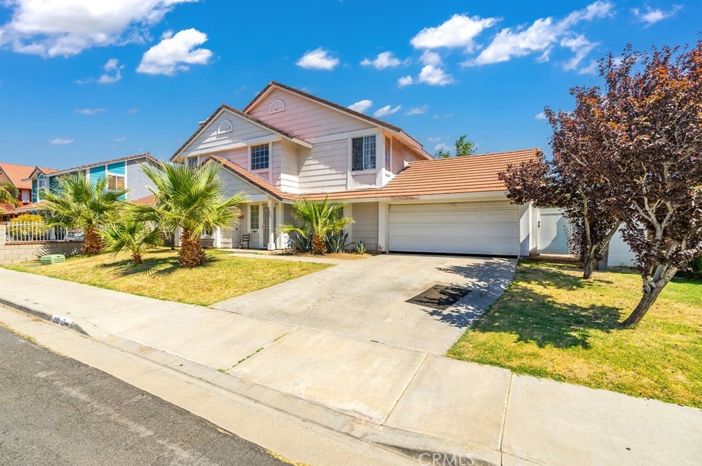 233 E Avenue R4, Palmdale, CA 93550