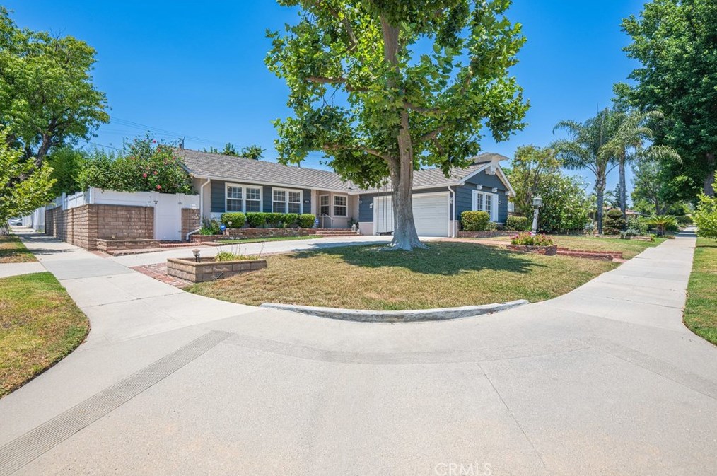 11601 Mclennan Ave., San Fernando, CA 91344