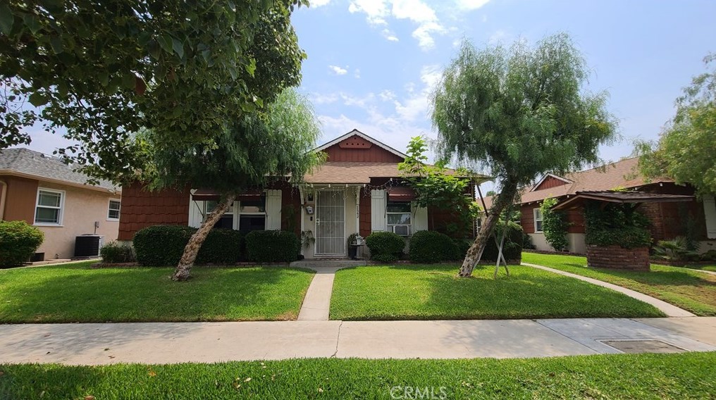 2542 Buena Vista St, Burbank, CA 91504-2618