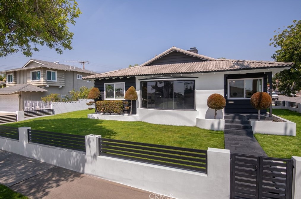 516 Lincoln Ave, Montebello, CA 90640-3561