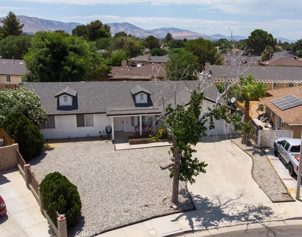 37831 Kingsly Ct, Palmdale, CA 93552
