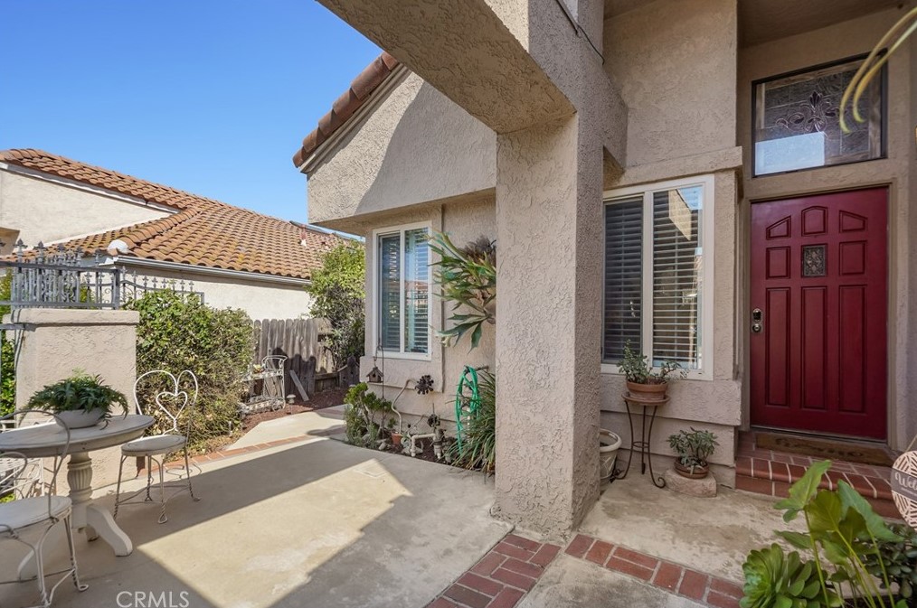 71 Oak Clf Dr, Pomona CA 91766-4858 exterior