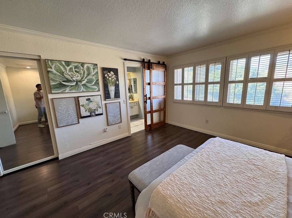 71 Oak Clf Dr, Pomona CA 91766-4858 exterior