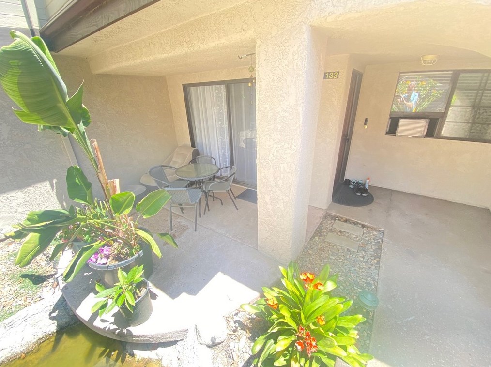 1133 Via Montoya, Camarillo CA  93010-4841 exterior