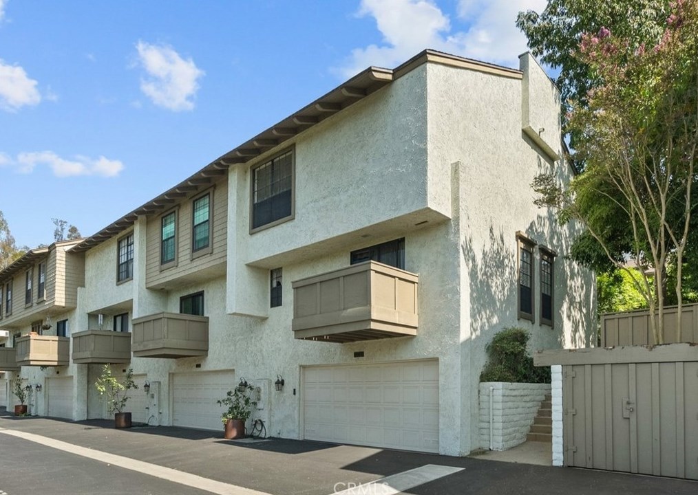 1202 Indiana Ave #10, South Pasadena, CA 91030