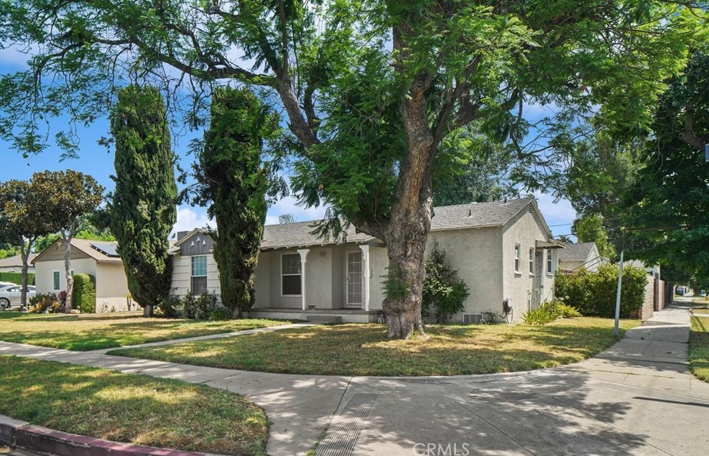 10100 Halbrent Ave, San Fernando, CA 91345