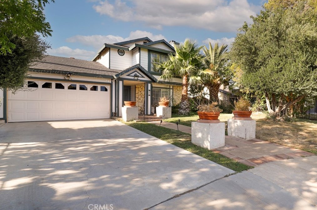 2011 Moonflower Ct, Palmdale, CA 93550