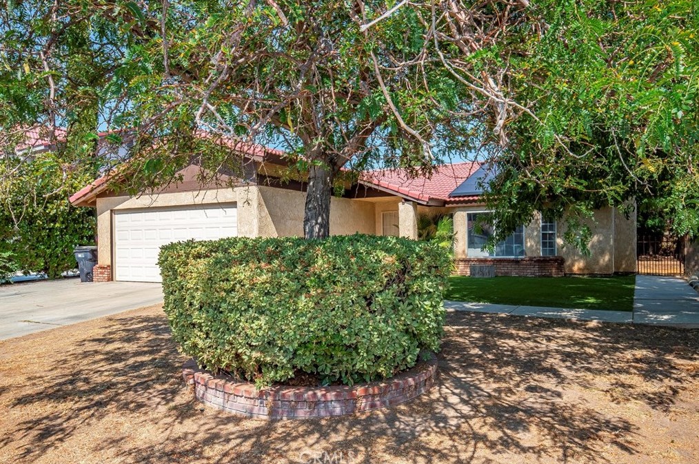 43801 David St, Lancaster, CA 93535