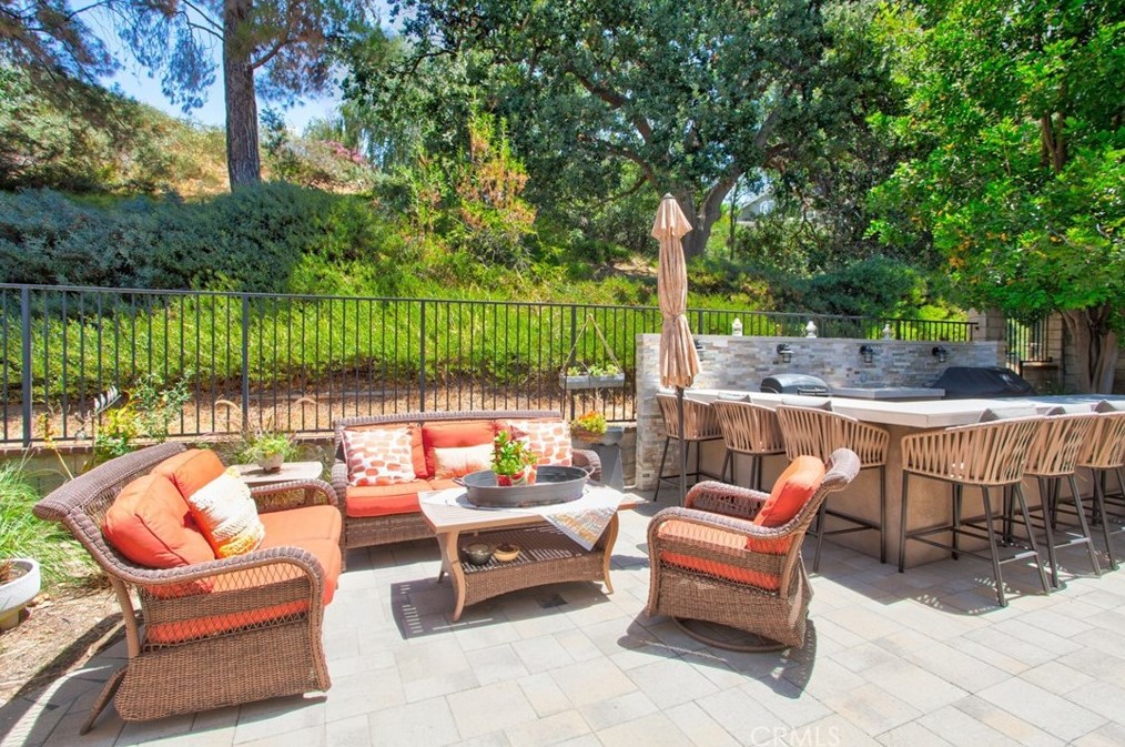 26430 Emerald Dove Dr, Santa Clarita CA  91355-3514 exterior