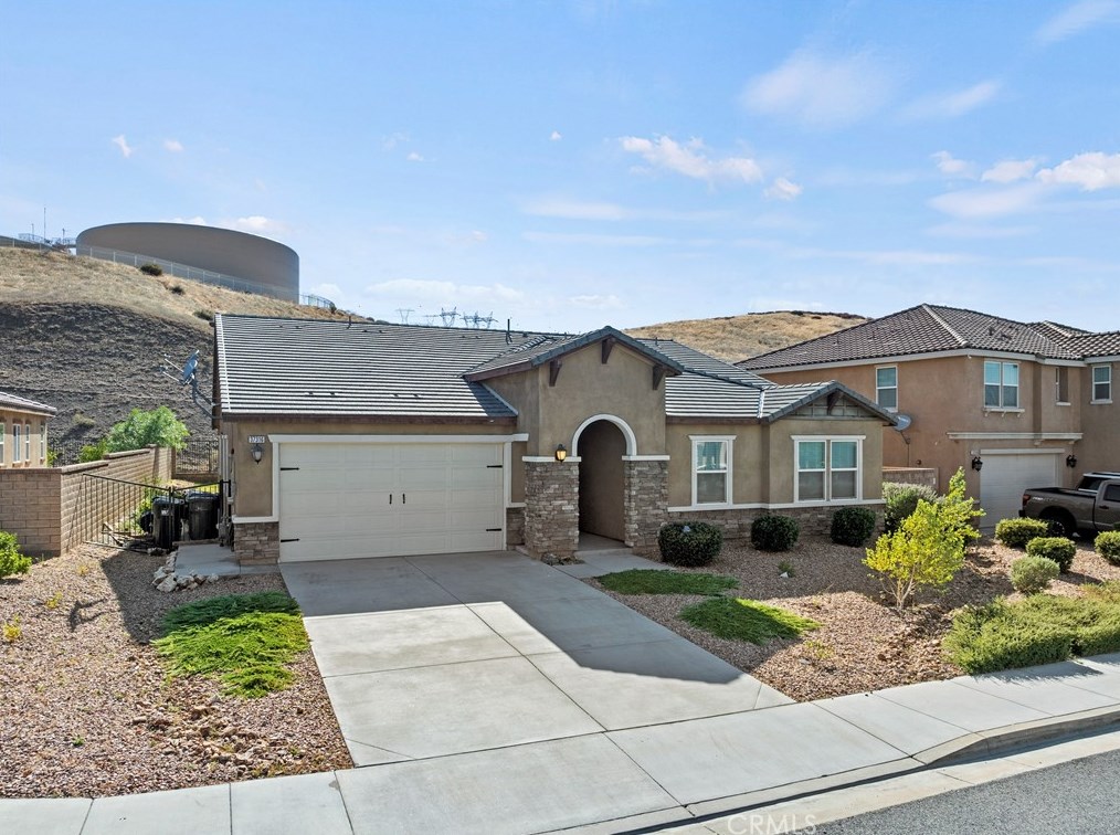 37316 Paintbrush Dr, Palmdale, CA 93551
