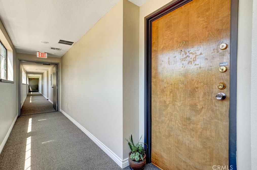 5534 Encino Ave #112, Van Nuys, CA 91316