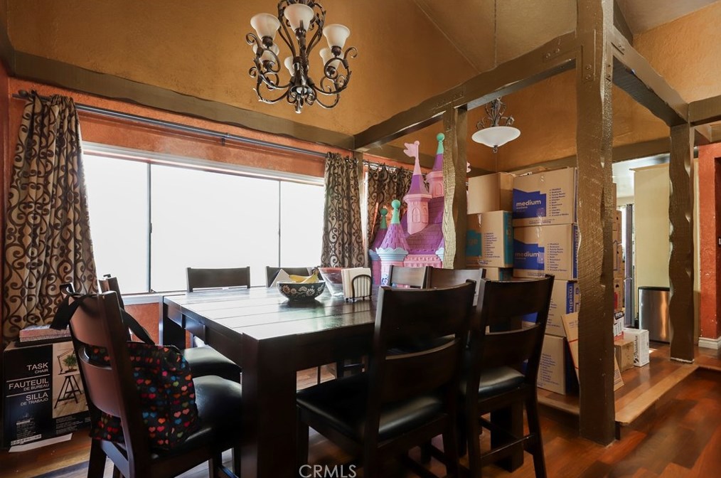 19314 Valerio St, Los Angeles, CA 91335-2450
