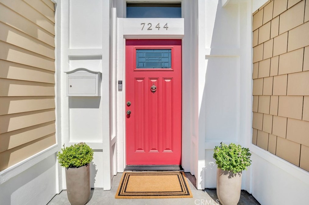 7244 Wish Ave, Van Nuys, CA 91406-2529