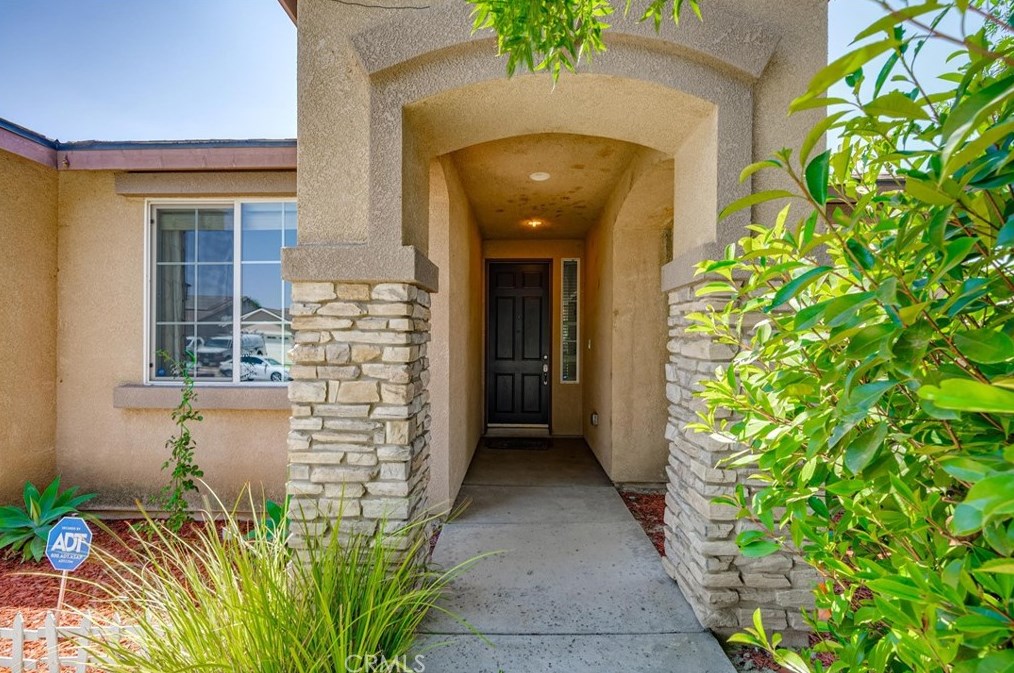 9211 Fragrant Cloud Dr, Bakersfield, CA 93311