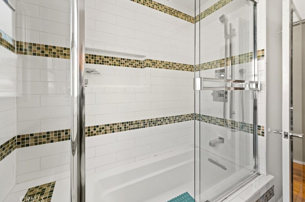 14552 Hesby St, Van Nuys CA  91403-1711 exterior