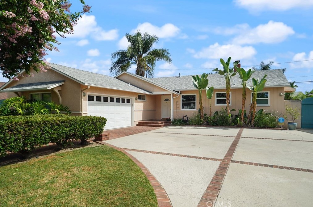 17150 Willard St, Van Nuys, CA 91406