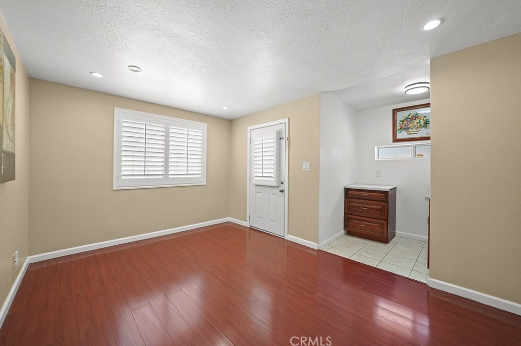 895 Los Robles Ave, Pasadena CA 91104-3544 exterior