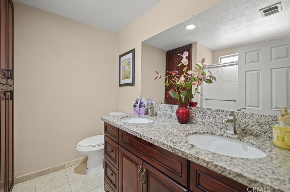 895 Los Robles Ave, Pasadena CA 91104-3544 exterior